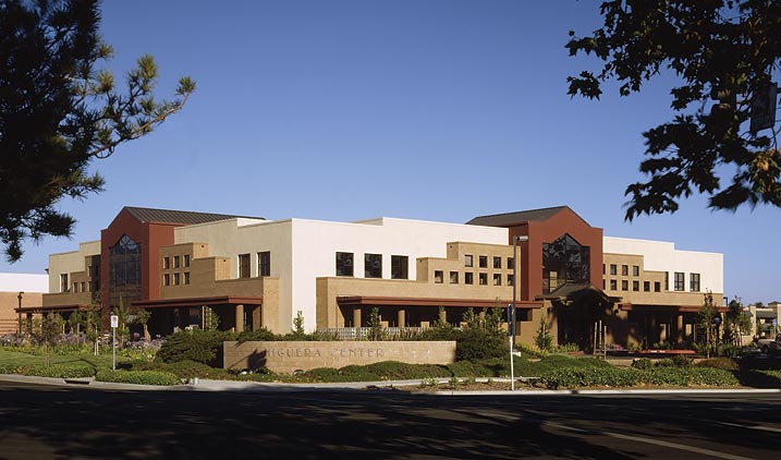 Higuera Center 01
